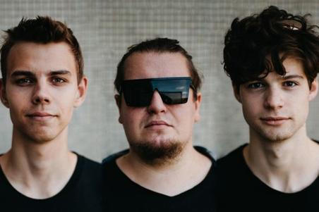 fullmoonzine.cz