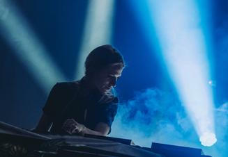 09_Nora En Pure
