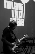 008_FunkyCorporation