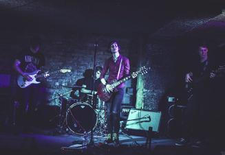 Her English Blood 3