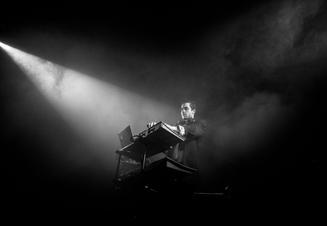 01_Nicolas Jaar