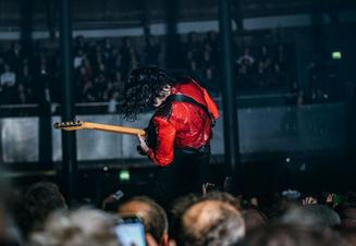 Anna Calvi in concert, Roundhouse, London, UK - 7 Feb 2019 - 6385