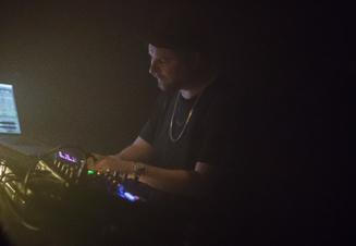 06_Machinedrum