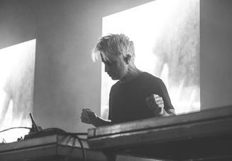 02_Glitch Mob