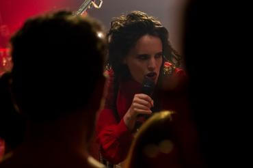 anna_calvi_5