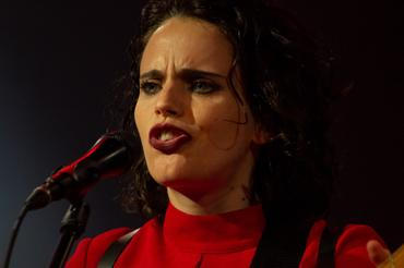 anna_calvi_2