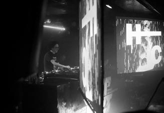 High_contrast_04