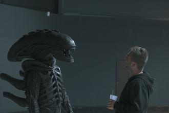 AlienAndFriends3
