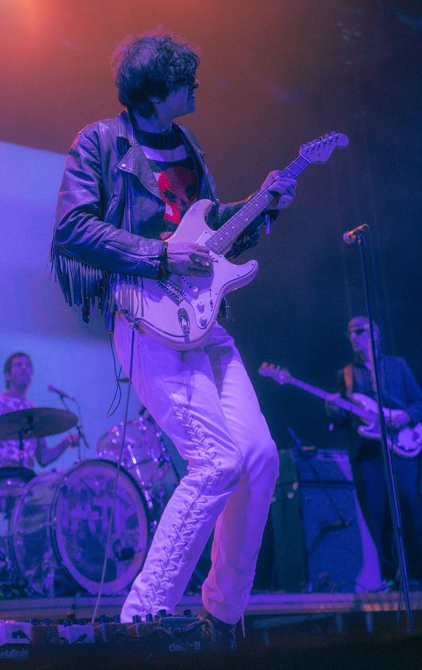 IVAN & THE PARAZOL 3