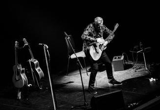 Tommy Emmanuel in concert, Royal Festival Hall, London, UK - 3357