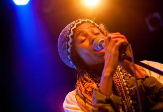 Nneka-5