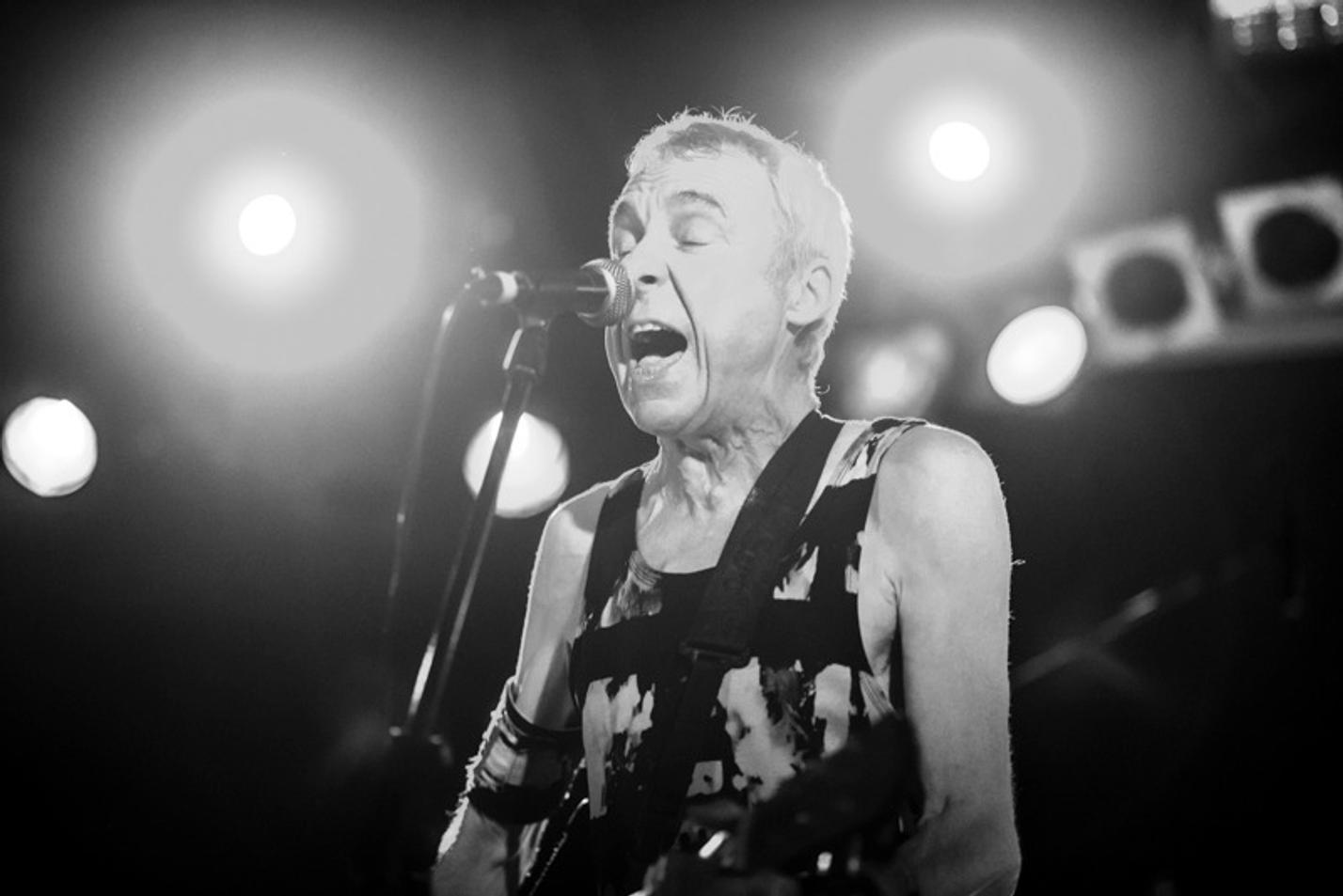 ukSubs150211-5