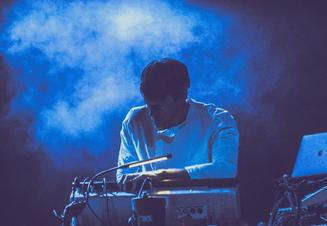 Tycho (2)