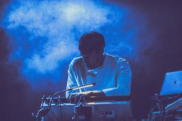 Tycho (2)