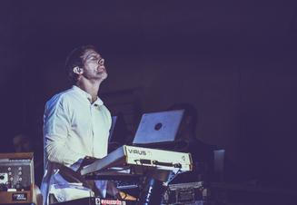 Tycho (1)