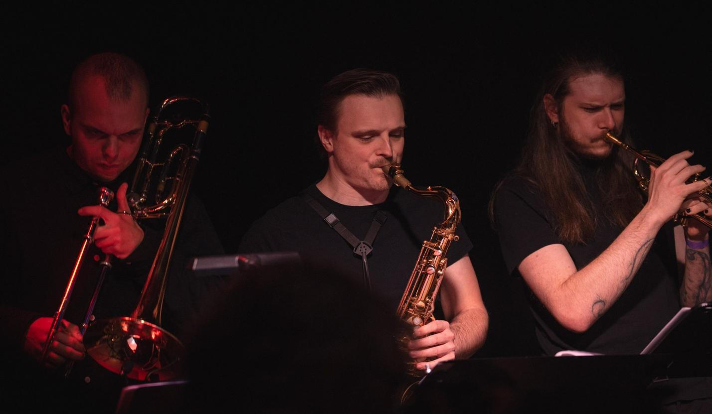 ZVA 12-28 Band_1