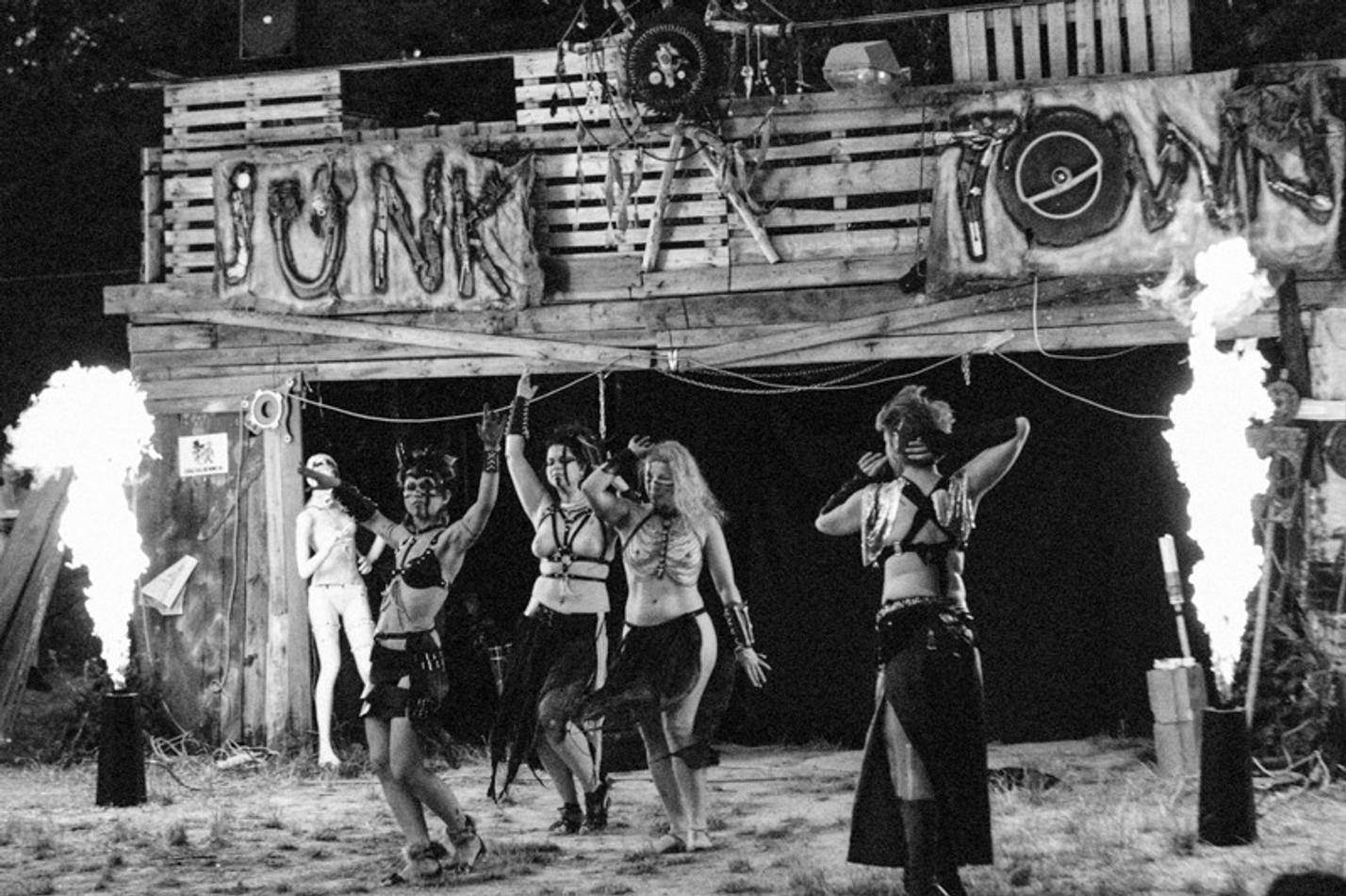 Junktown-29