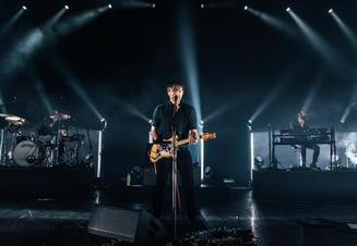 Death Cab for Cutie in concert, Evetim Apollo, London, UK - 01 Feb 2019 - 5924