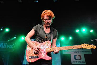 blues_alive15_sue_foley