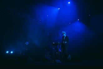 drab majesty