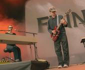 FINNEAS 6