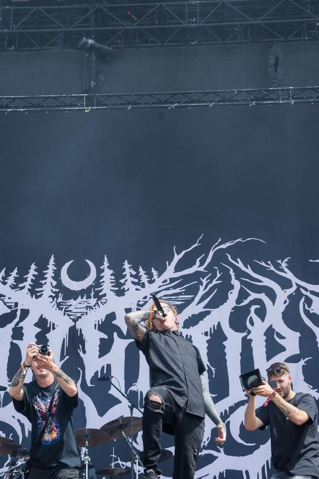 lorna shore (1)