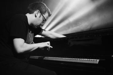 GoGo Penguin 8