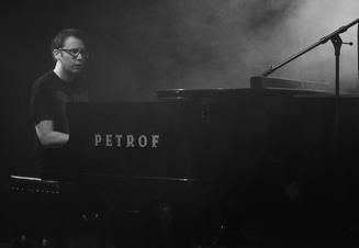 GoGo Penguin 1