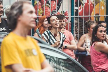 People 3