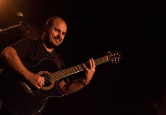 Andy McKee (2)