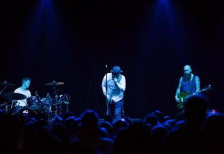 09_Alex Clare