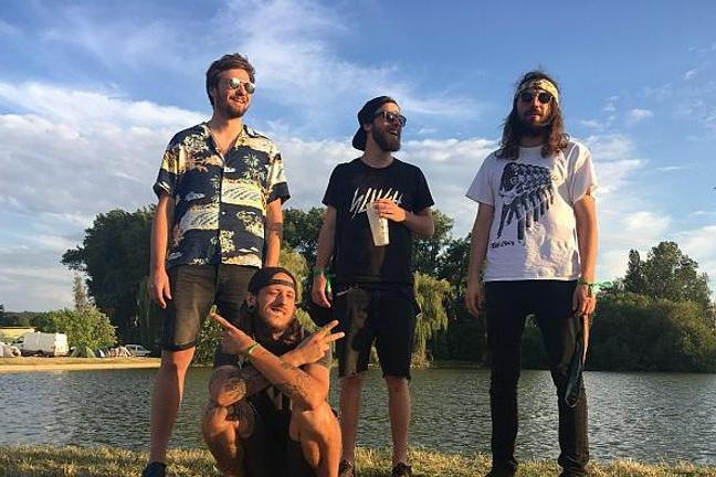 fullmoonzine.cz
