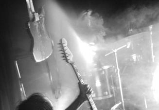 a_place_to_bury_strangers_5