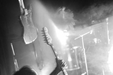 a_place_to_bury_strangers_5