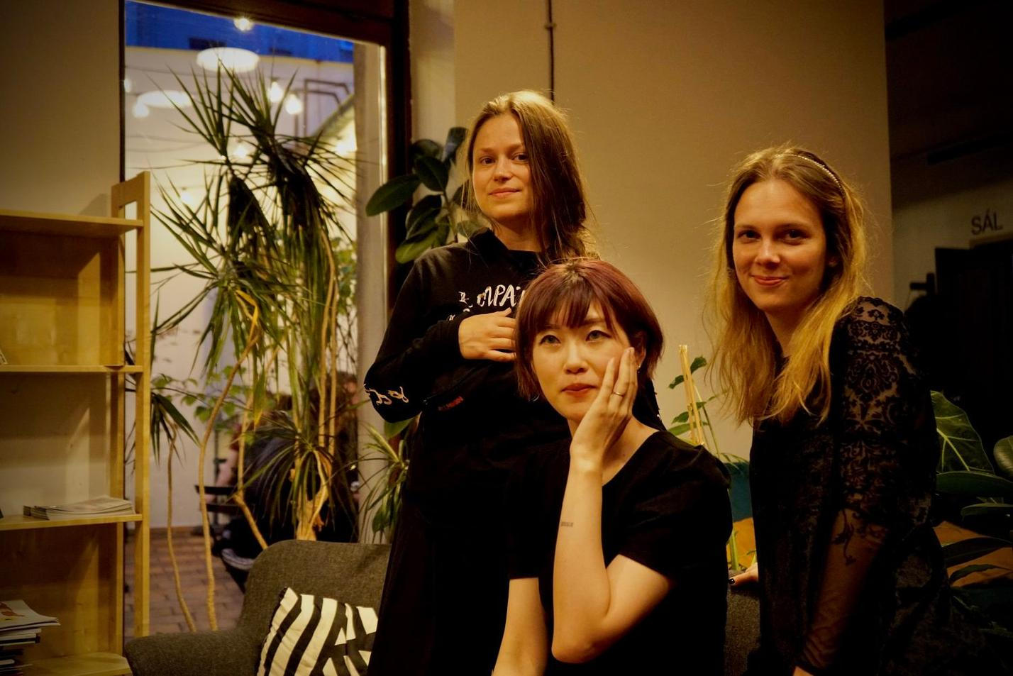 Barbora Hora, SAI, Ivy Z