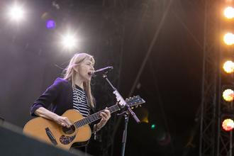 Suzanne Vega