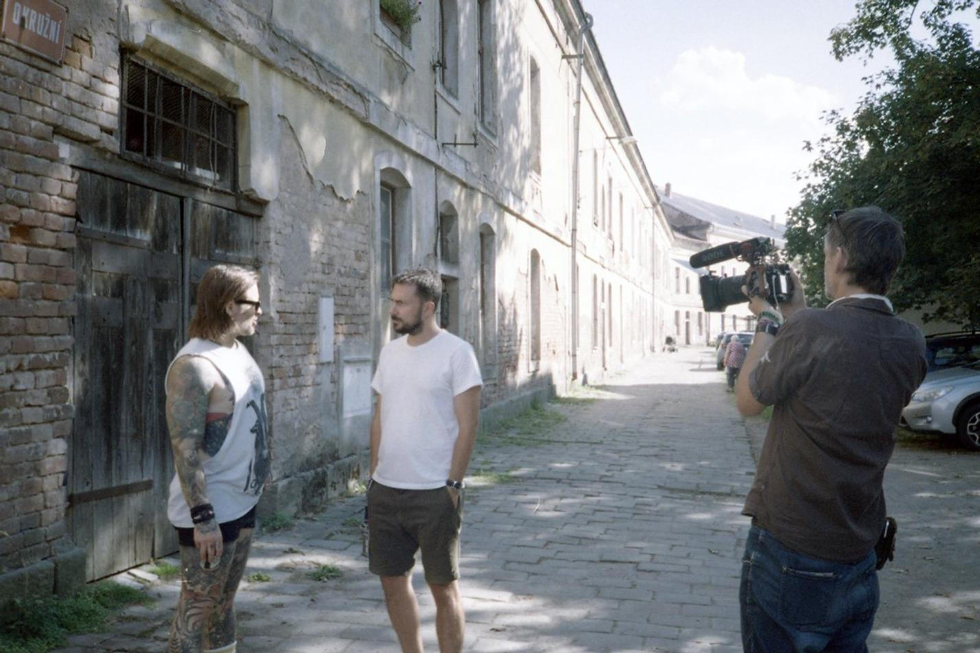 Backstage (2)