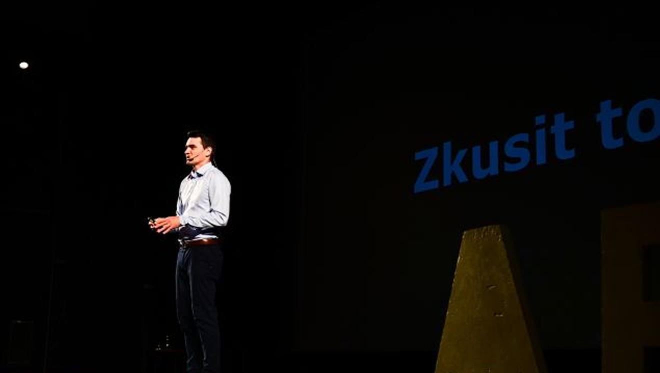 fullmoonzine.cz