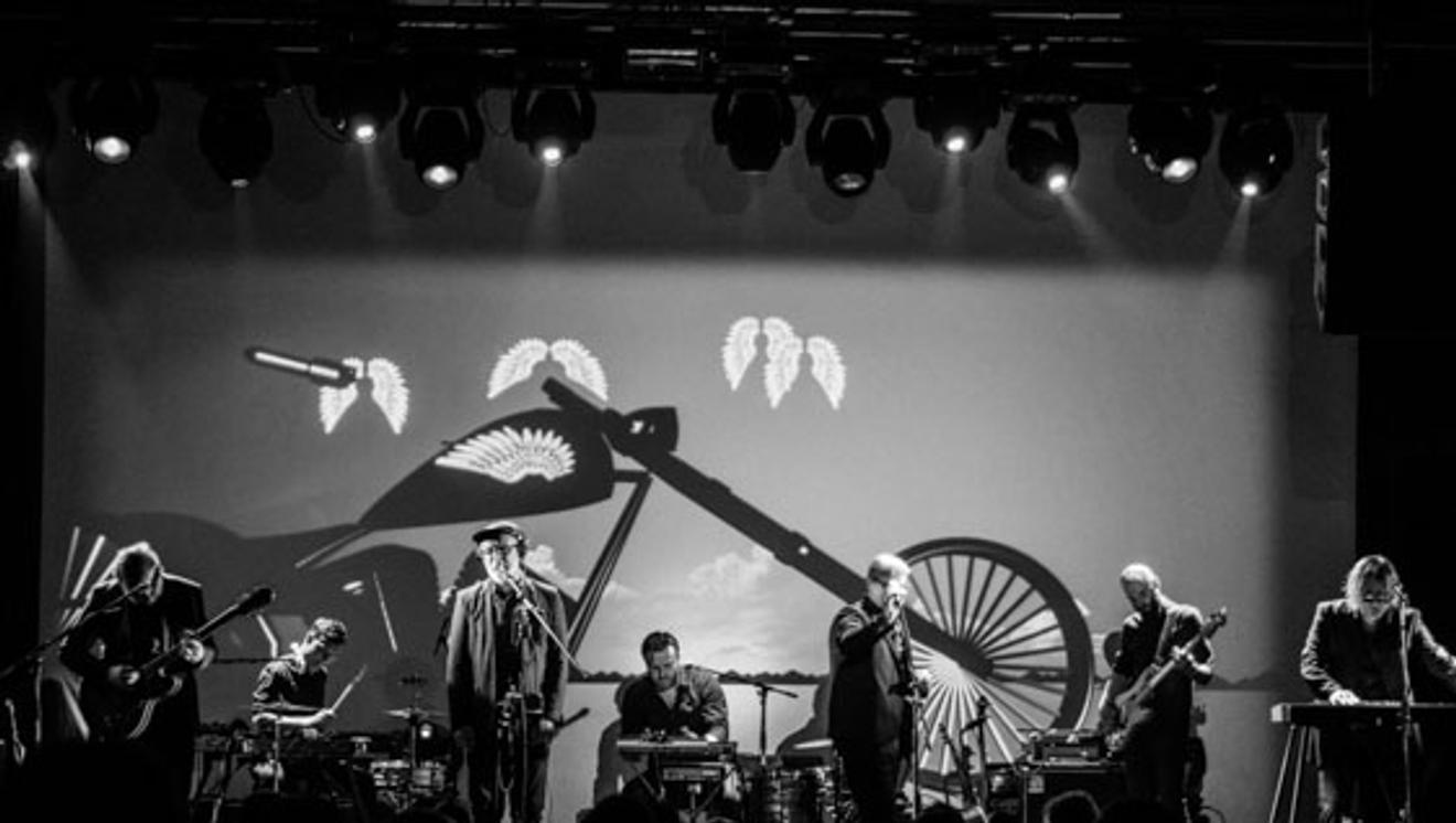 fullmoonzine.cz