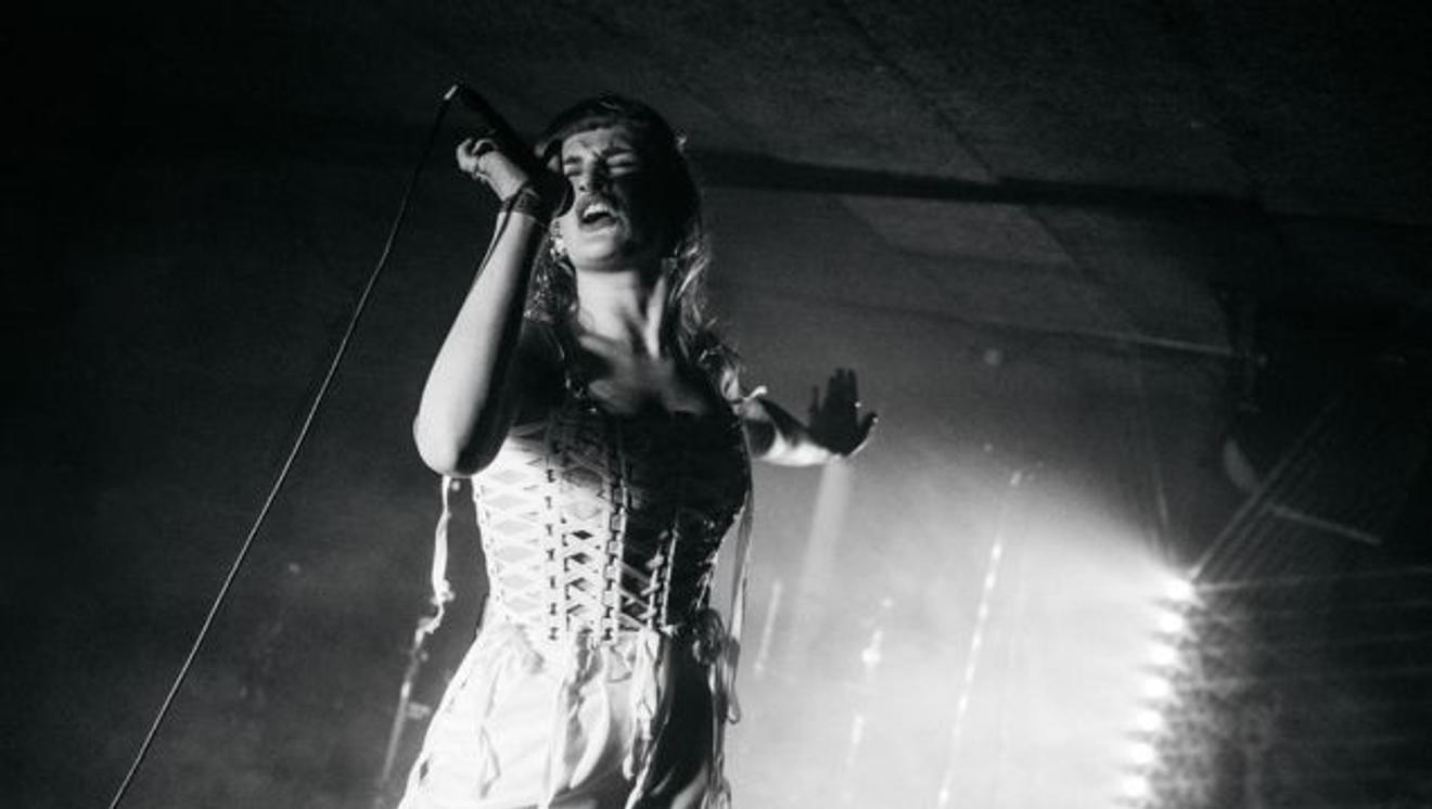 fullmoonzine.cz