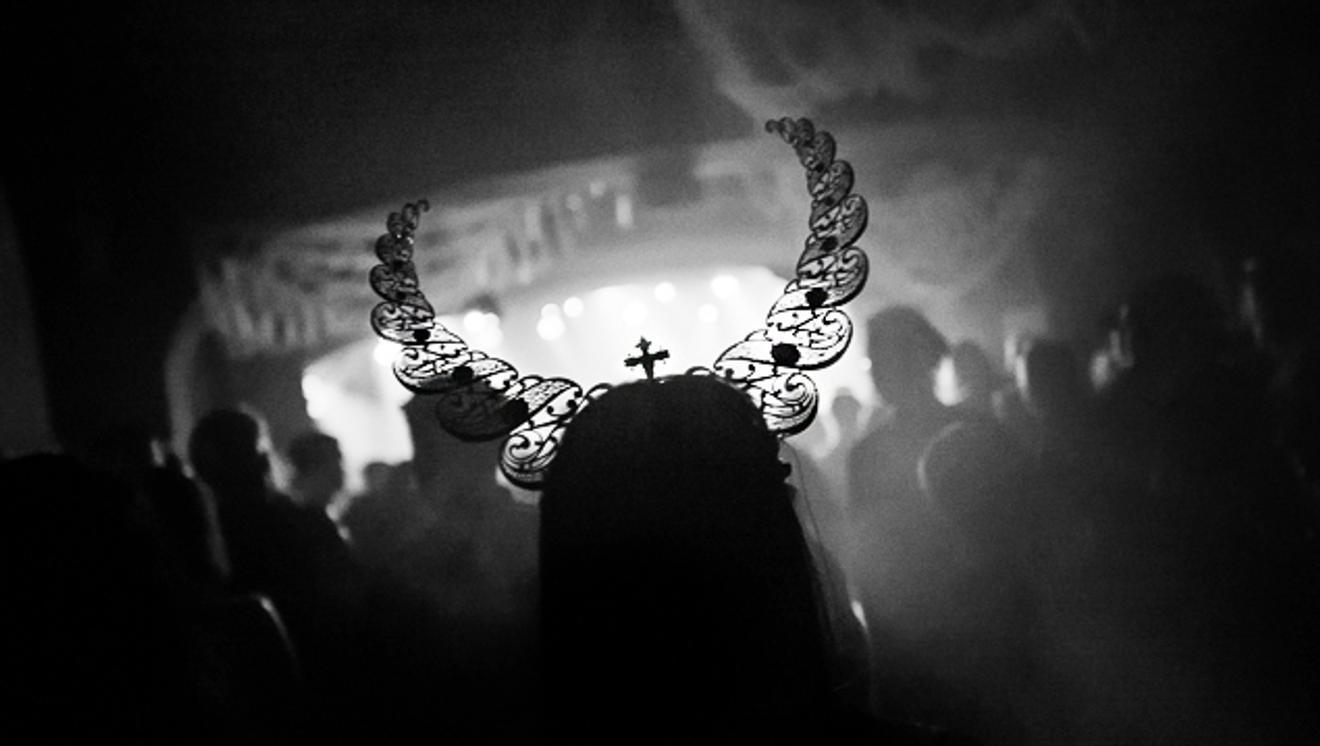 fullmoonzine.cz