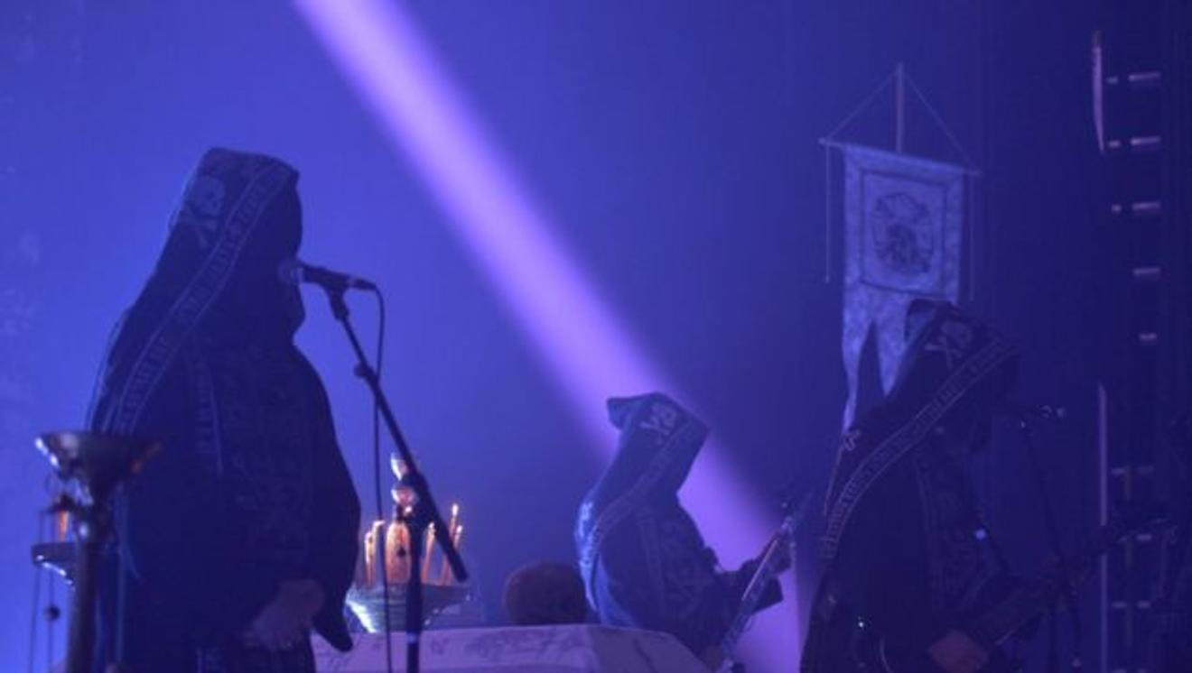 fullmoonzine.cz