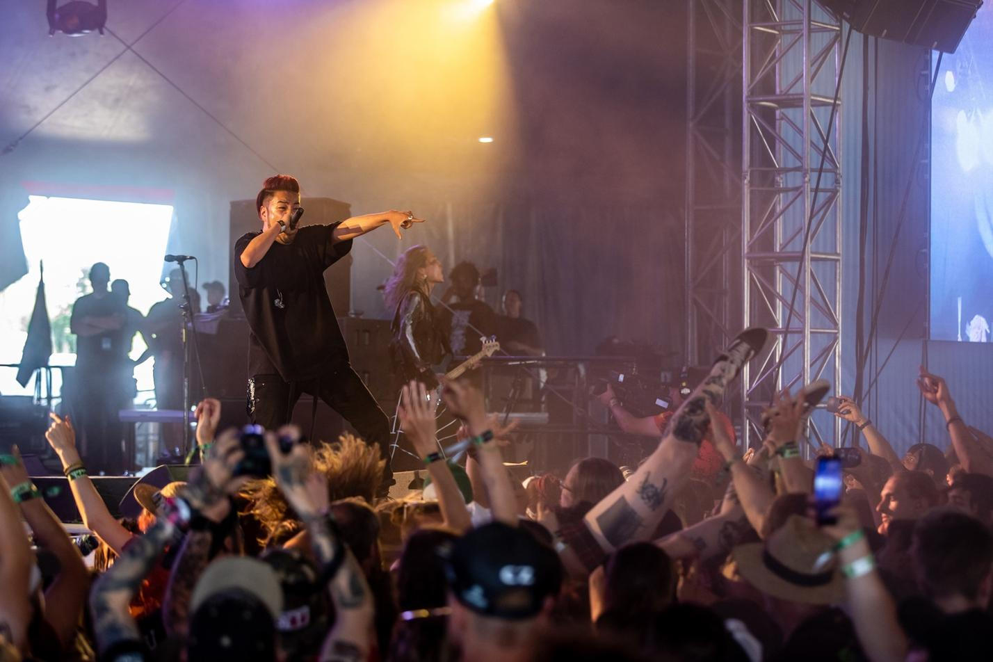 Crossfaith1