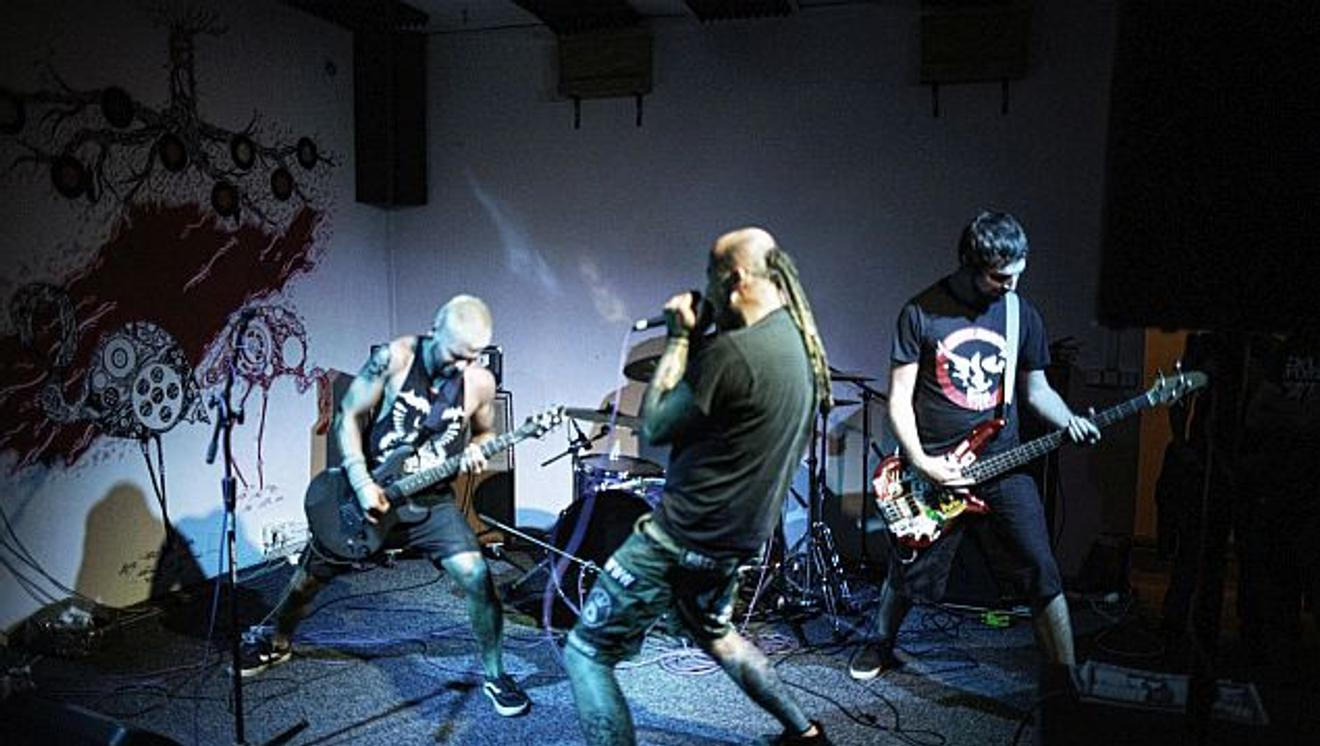 fullmoonzine.cz
