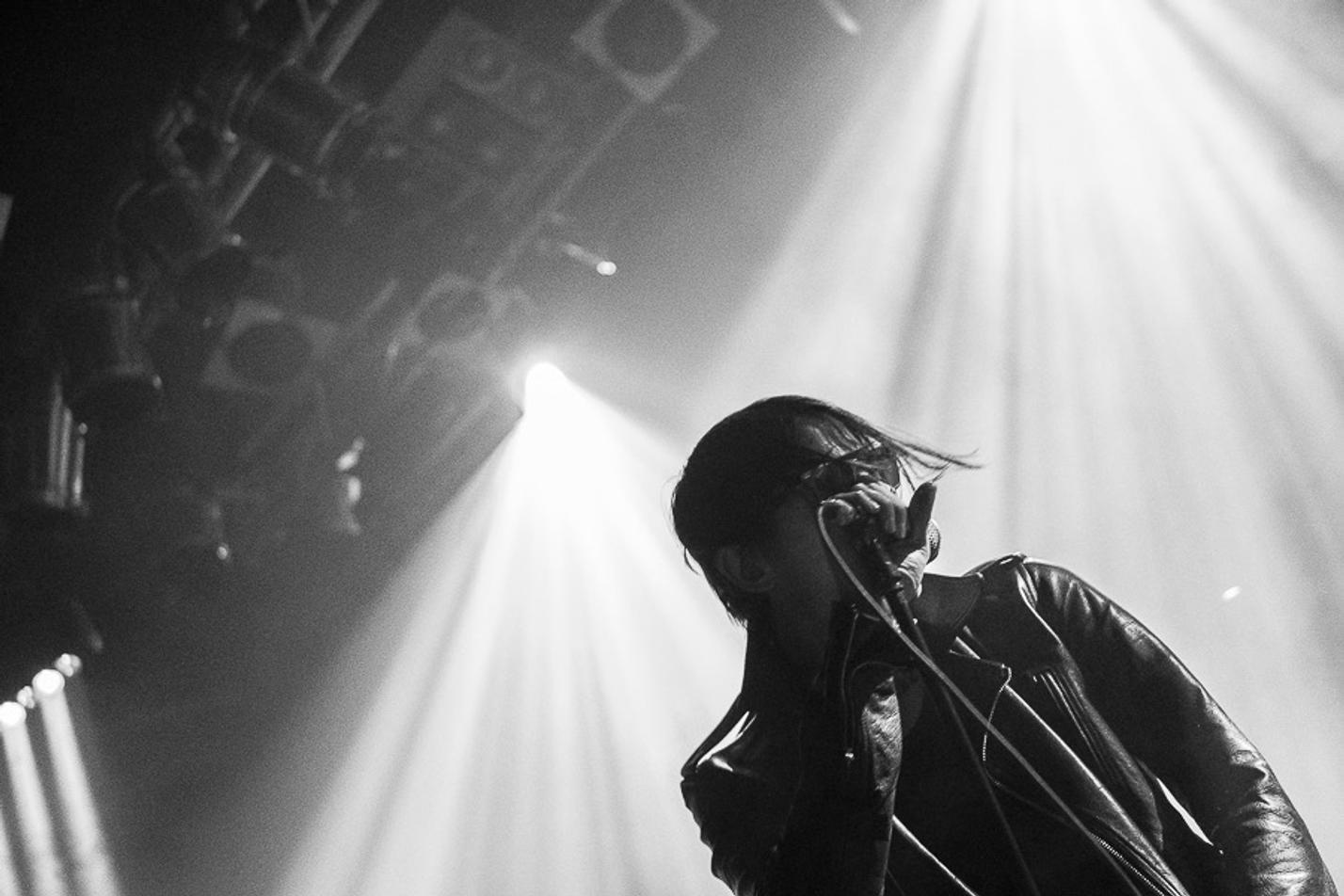 05_Cold Cave