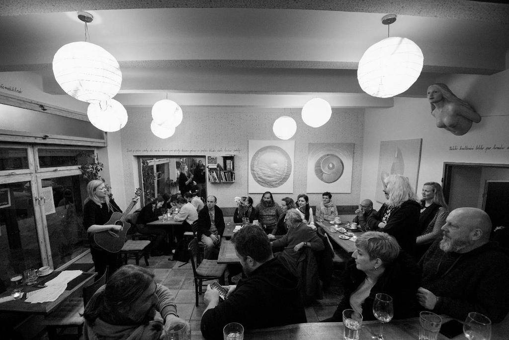 fullmoonzine.cz