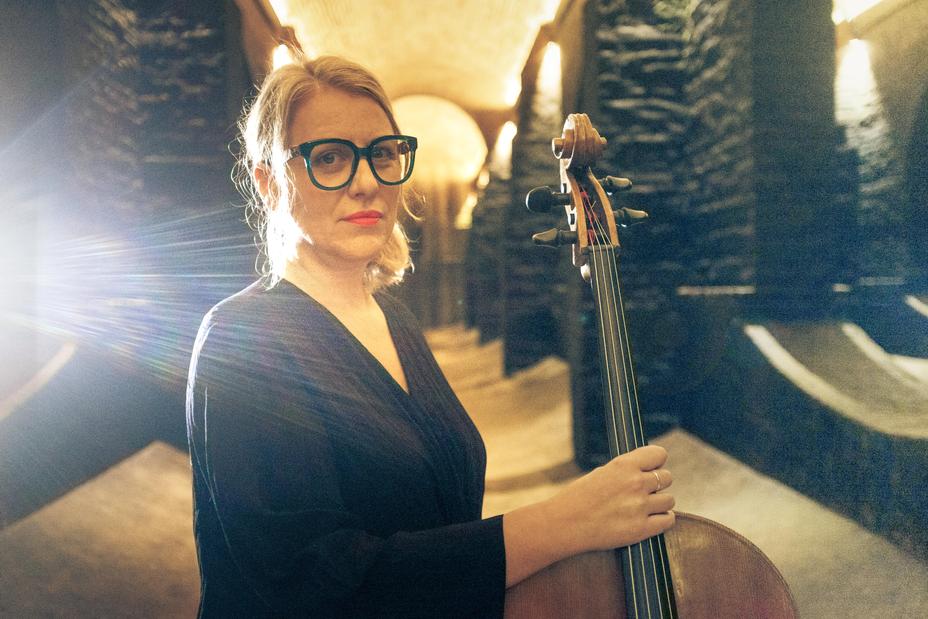 Dorota Barová