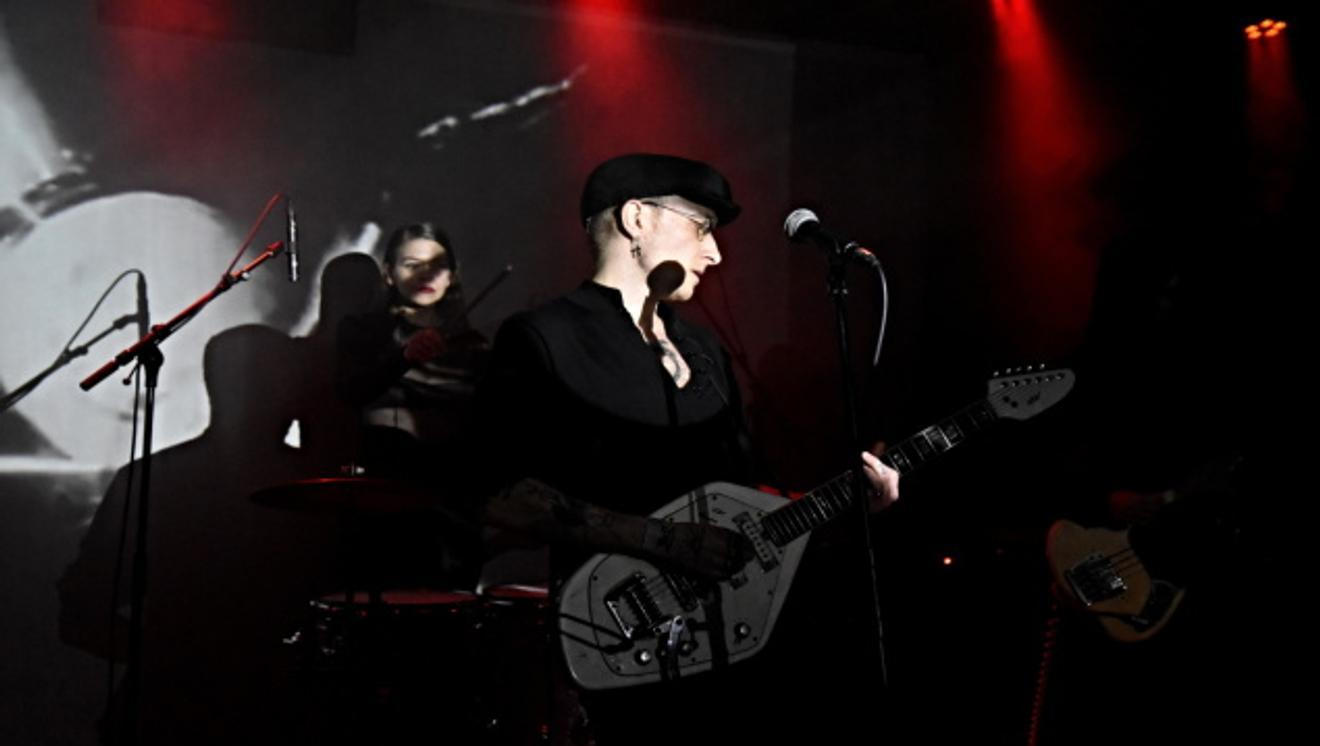 fullmoonzine.cz