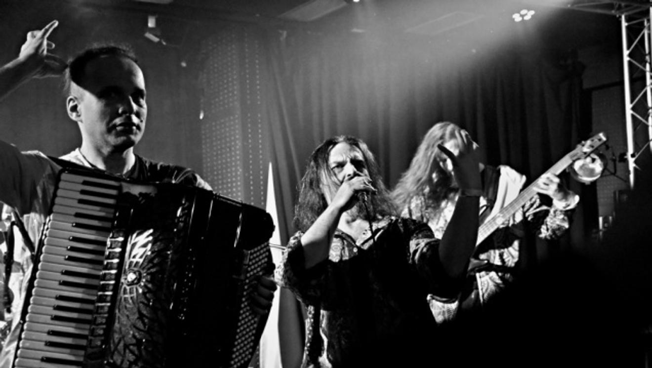 fullmoonzine.cz