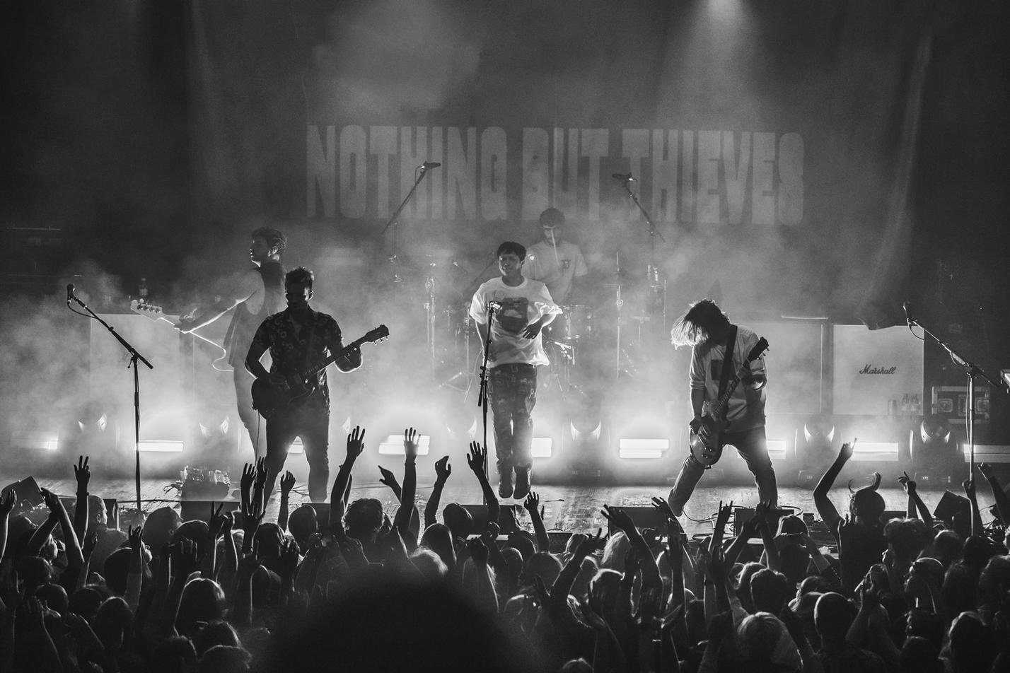 Nothing But Thieves6